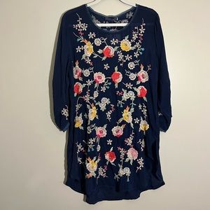 Johnny Was blue scoop neck Playa tunic with floral embroidery